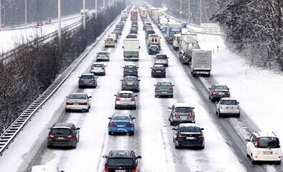 雪天驾车需谨慎 安全行车牢记10点注意事项
