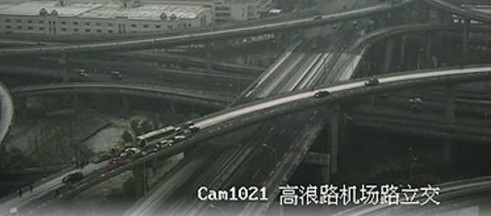 冰雪路面行车易追尾 正确驾驶方法保安全