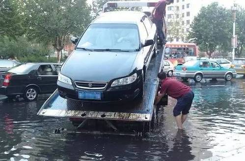 暴雨天大规模来袭 怠速启停系统记得要关闭